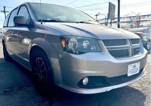 2016 Dodge Grand Caravan R/T