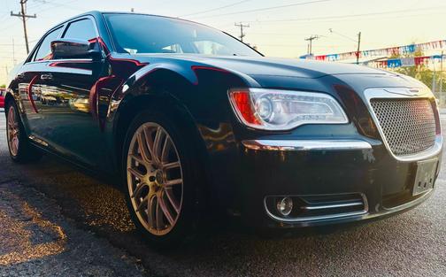 2012 Chrysler 300 Limited