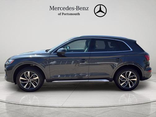 Manhattan Gray Metallic 2021 Audi Q5 40 Premium Plus