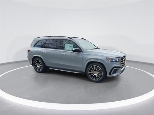 2026 Mercedes-Benz GLS 580 