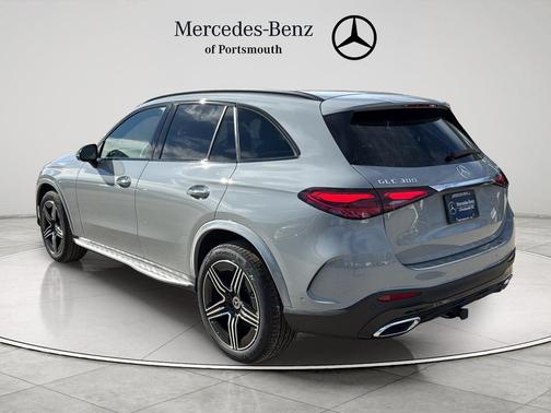 Alpine Gray 2026 Mercedes-Benz GLC 300 Base 4MATIC