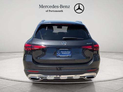 Graphite Gray Metallic 2026 Mercedes-Benz GLC 300 Base 4MATIC