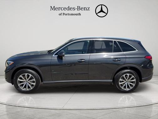 Graphite Gray Metallic 2026 Mercedes-Benz GLC 300 Base 4MATIC
