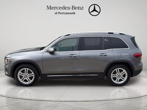 Mountain Gray Metallic 2022 Mercedes-Benz GLB 250 Base 4MATIC