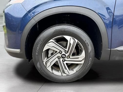 2022 Hyundai SANTA FE SE