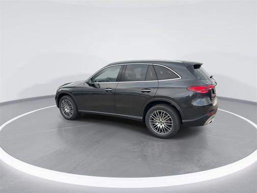 Graphite Gray Metallic 2026 Mercedes-Benz GLC 300 Base 4MATIC