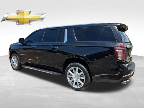 2022 Chevrolet Suburban 4WD High Country