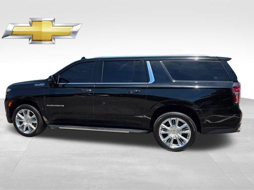 2022 Chevrolet Suburban 4WD High Country