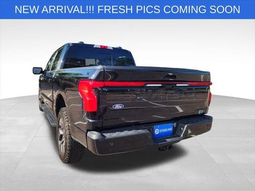 2024 Ford F-150 Lightning LARIAT