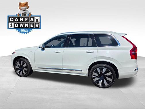 2023 Volvo XC90 Recharge Plug-In Hybrid T8 Ultimate Bright Theme 7-Seater
