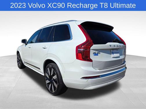 2023 Volvo XC90 Recharge Plug-In Hybrid T8 Ultimate Bright Theme 7-Seater