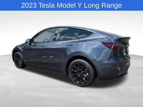 Midnight Silver Metallic 2023 Tesla Model Y Long Range