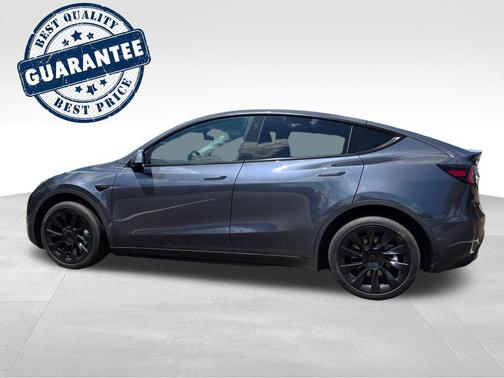 Midnight Silver Metallic 2023 Tesla Model Y Long Range