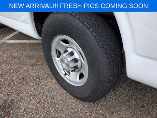2024 Chevrolet Express 2500 RWD 2500 Regular Wheelbase WT