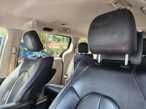 2018 Chrysler Pacifica Touring-L Plus