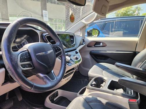 2018 Chrysler Pacifica Touring-L Plus