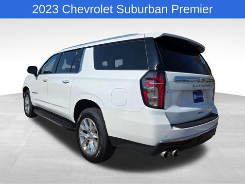 2023 Chevrolet Suburban Premier
