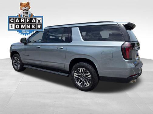 Sterling Gray Metallic 2025 Chevrolet Suburban Z71
