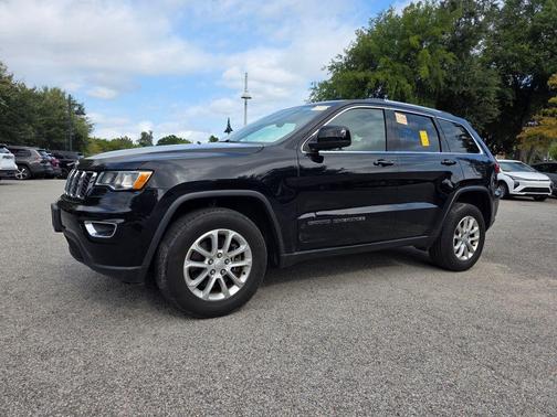 Diamond Black 2021 Jeep Grand Cherokee Laredo X