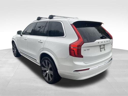 2025 Volvo XC90 Plug-In Hybrid T8 Ultra 6-Seater