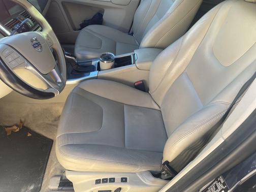 2015 Volvo XC60 T5 Premier