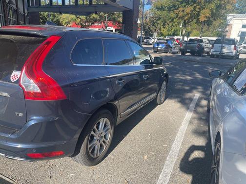 2015 Volvo XC60 T5 Premier