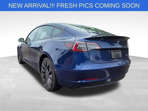 Deep Blue Metallic 2023 Tesla Model 3 Performance