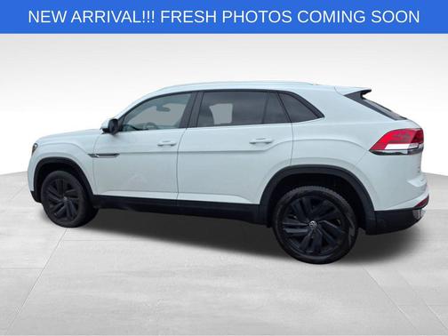 2023 Volkswagen Atlas Cross Sport 2.0T SE w/Technology 4MOTION