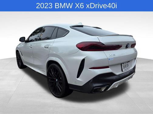 2023 BMW X6 xDrive40i