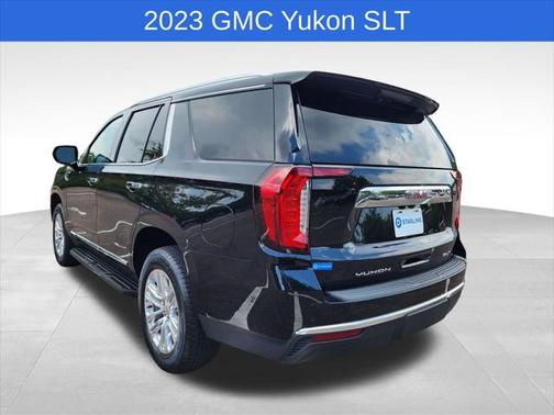 2023 GMC Yukon SLT