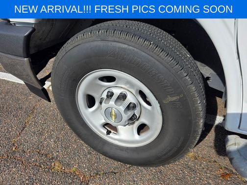 2024 Chevrolet Express 2500 RWD 2500 Regular Wheelbase WT