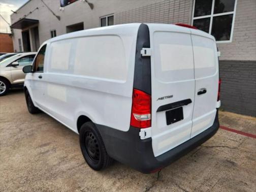 2017 Mercedes-Benz Metris Base