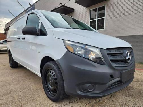2017 Mercedes-Benz Metris Base