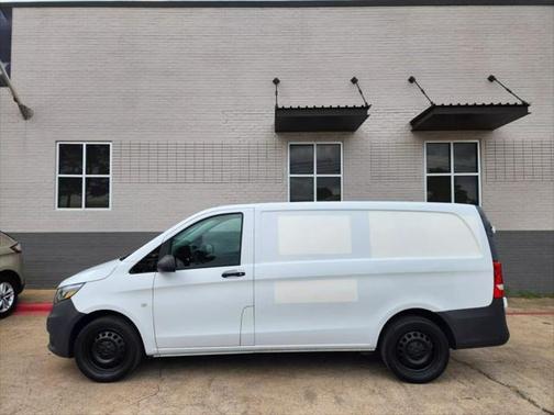 2017 Mercedes-Benz Metris Base