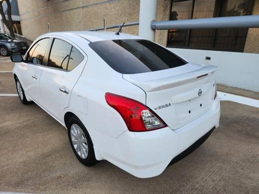 2018 Nissan Versa 1.6 SV