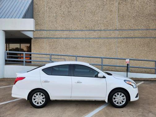 2018 Nissan Versa 1.6 SV
