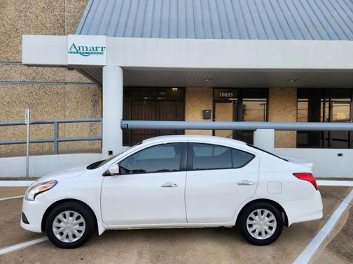 2018 Nissan Versa 1.6 SV