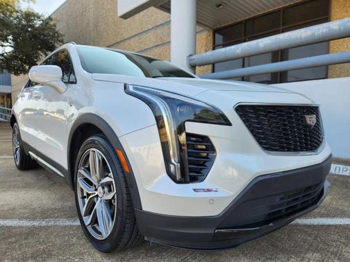 2023 Cadillac XT4 Sport