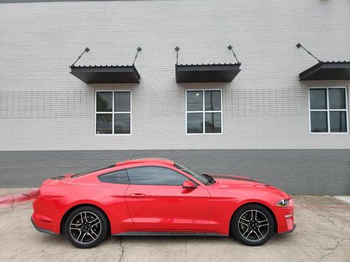 2020 Ford Mustang EcoBoost Premium