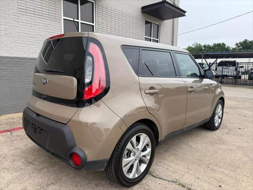 2014 Kia Soul +