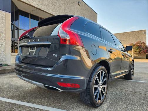 2016 Volvo XC60 T6 Drive-E