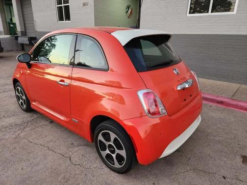 2017 FIAT 500e Battery Electric