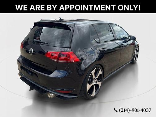 Deep Black Pearl 2015 Volkswagen Golf GTI 2.0T SE 4-Door