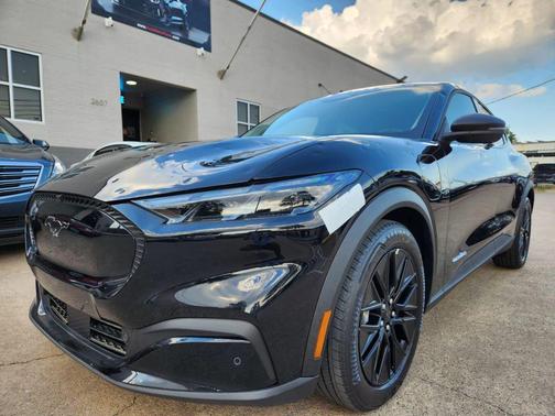 2025 Ford Mustang Mach-E Select