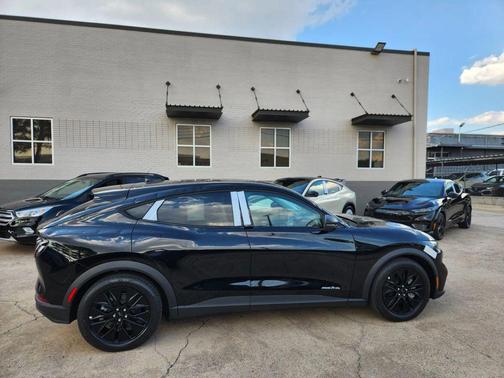 2025 Ford Mustang Mach-E Select