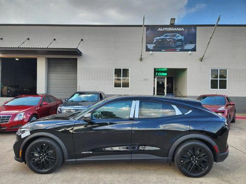 2025 Ford Mustang Mach-E Select