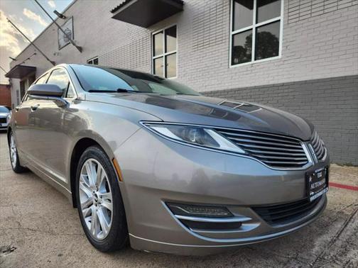 2016 Lincoln MKZ Base