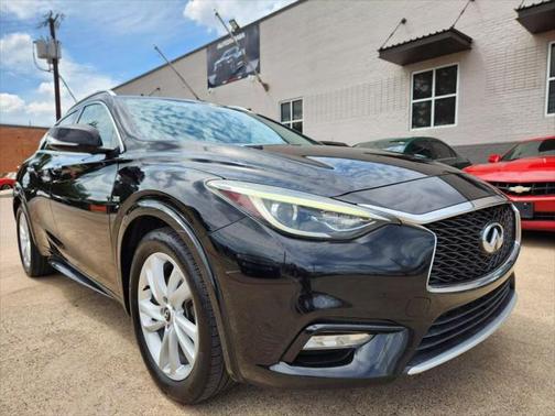 2018 INFINITI QX30 Premium