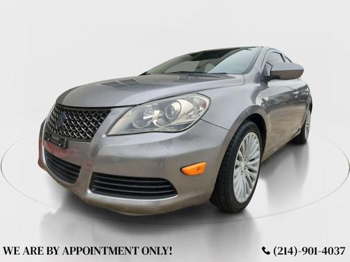 Platinum Silver Metallic 2012 Suzuki Kizashi SE Sedan 4D