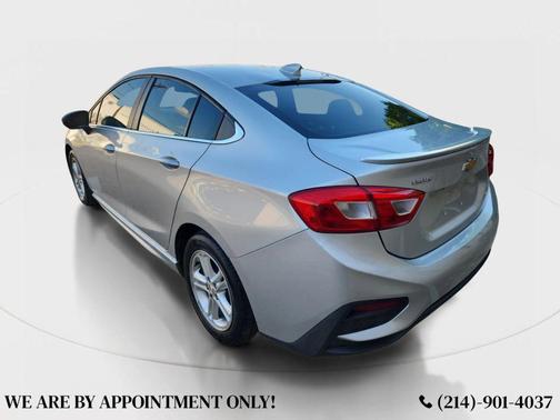 Silver Ice Metallic 2017 Chevrolet Cruze LT